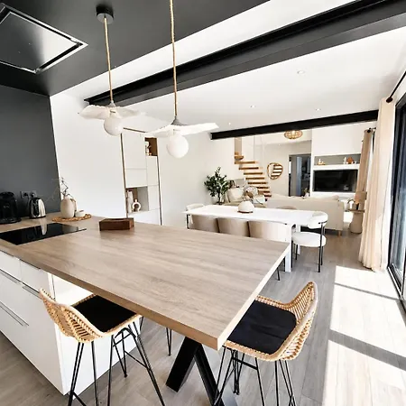 Maison Cosy En Centre-ville, 8 Voyageurs