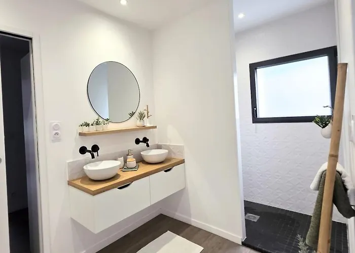 Maison Cosy En Centre-Ville, 8 Voyageurs Апартаменты *