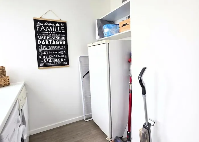 Maison Cosy En Centre-Ville, 8 Voyageurs Апартаменты *